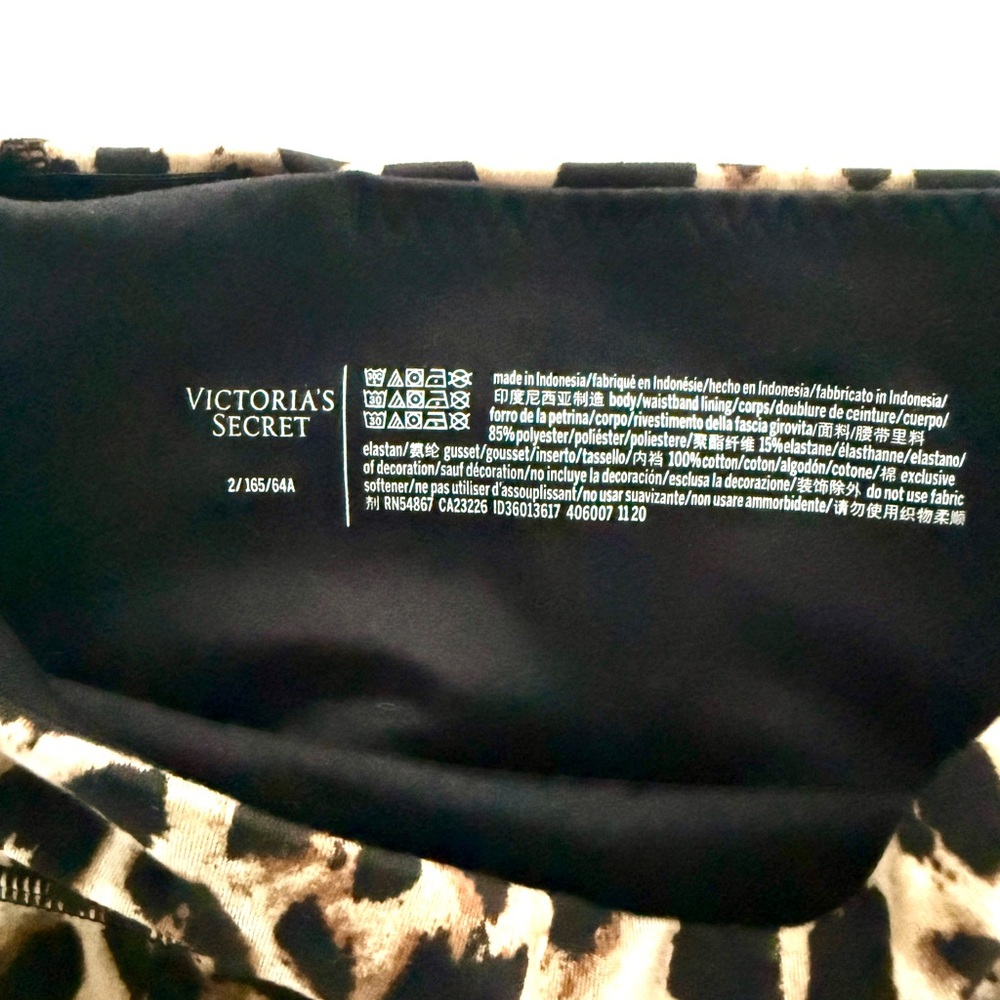 Victoria’s Secret Leopard Workout Leggings - Picture 2 of 5